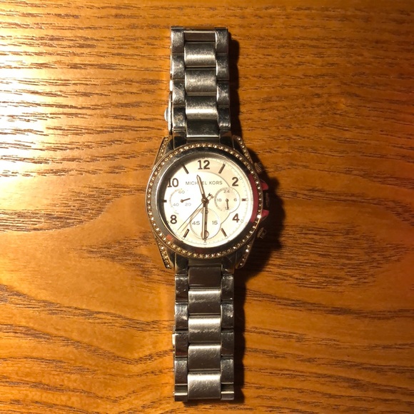 MICHAEL KORS WATCH - Picture 2 of 3